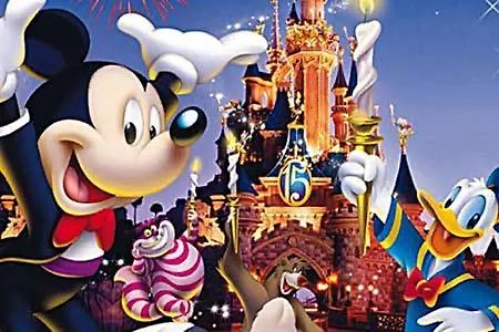 Disneyland Paris Perfect For 5 ! *